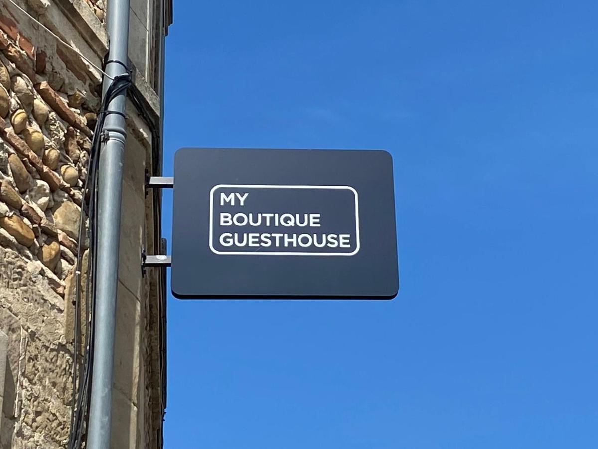 My Boutique Guesthouse - Fabulous Suites 10 Min A7 - Anneyron Esterno foto